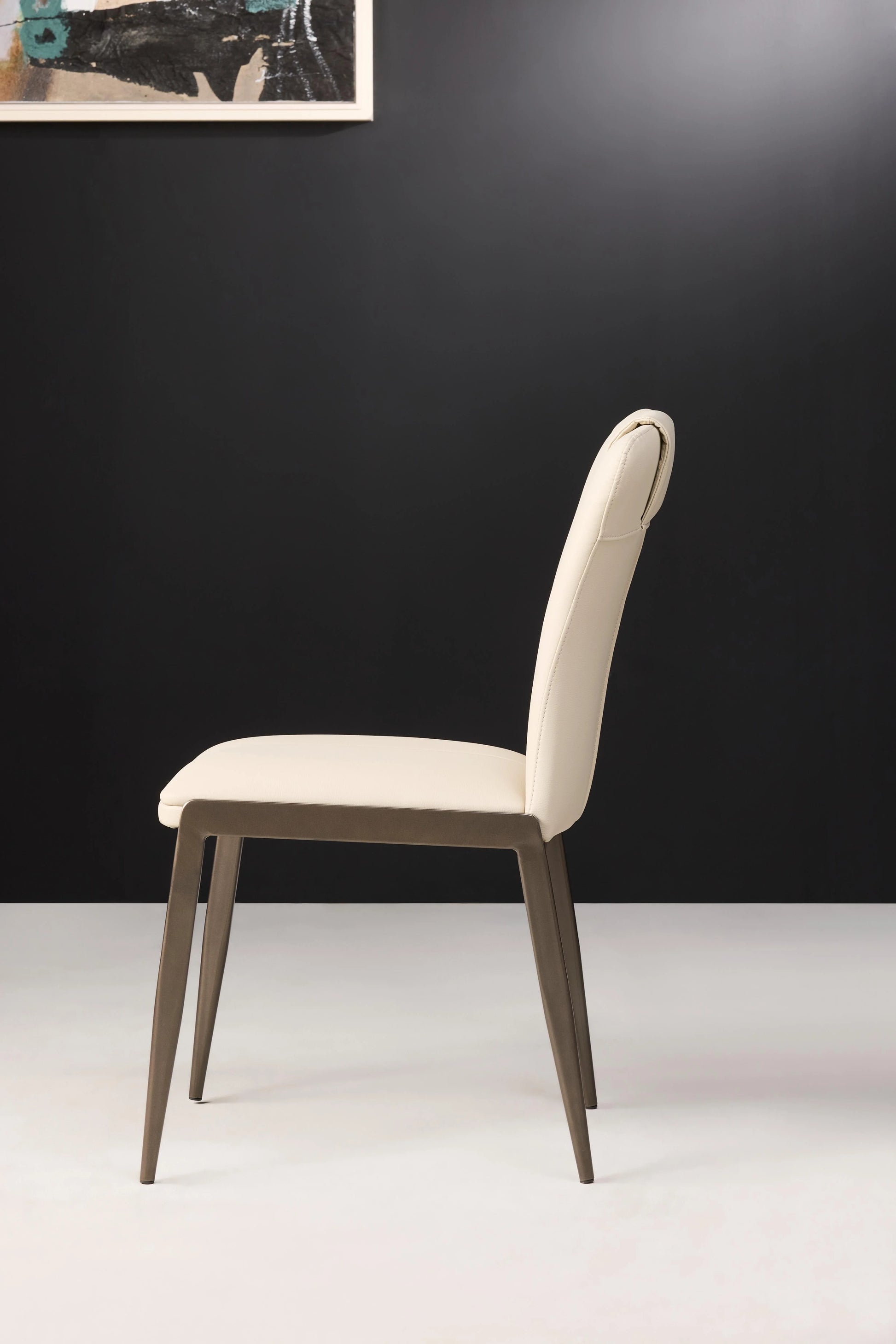 Elegant  Luz Chair - Side View
