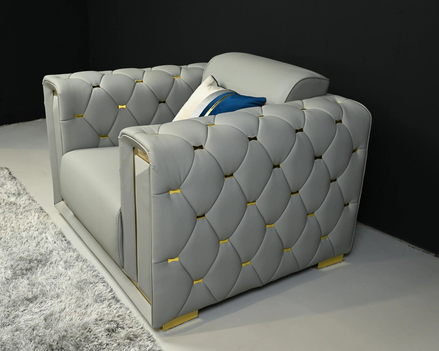 Judy 1-seater Side View With Gold Steel Frame