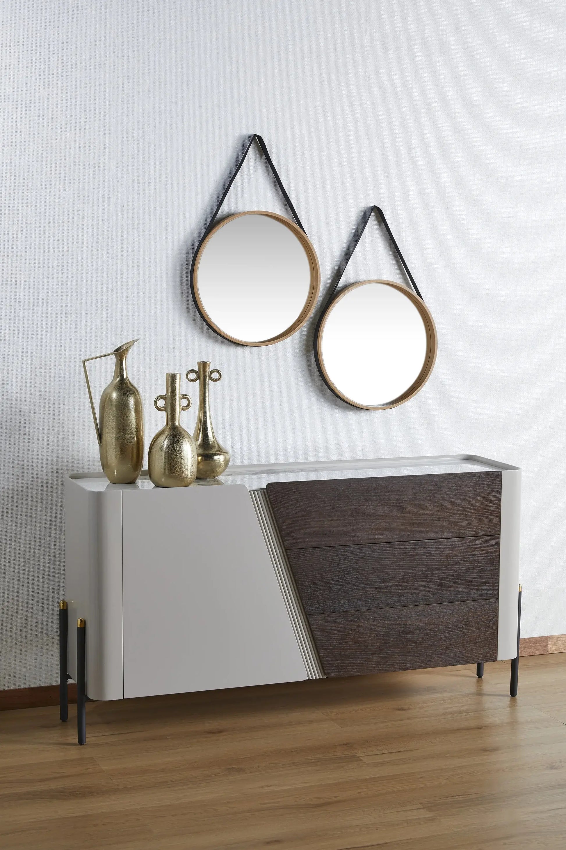 Versatile Buttercup Mirror - Room Decoration