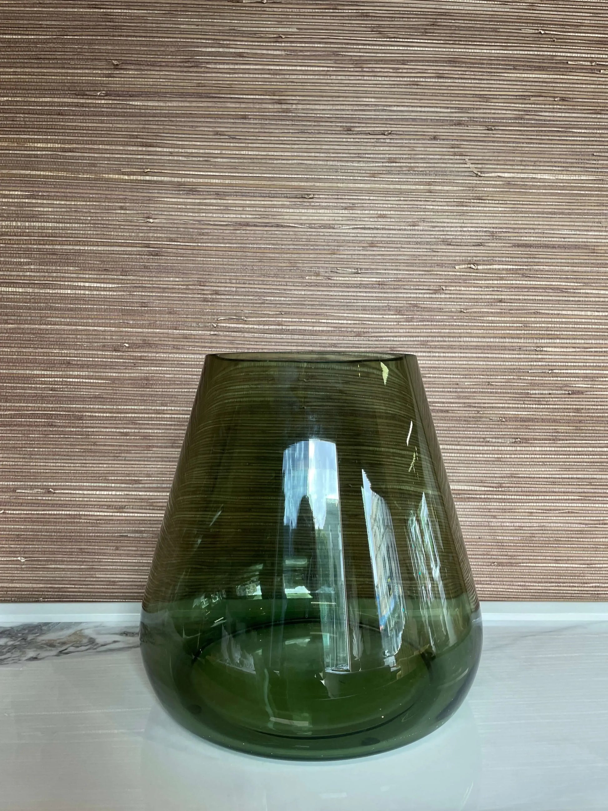 Vo2 Green Tempered Glass Vase