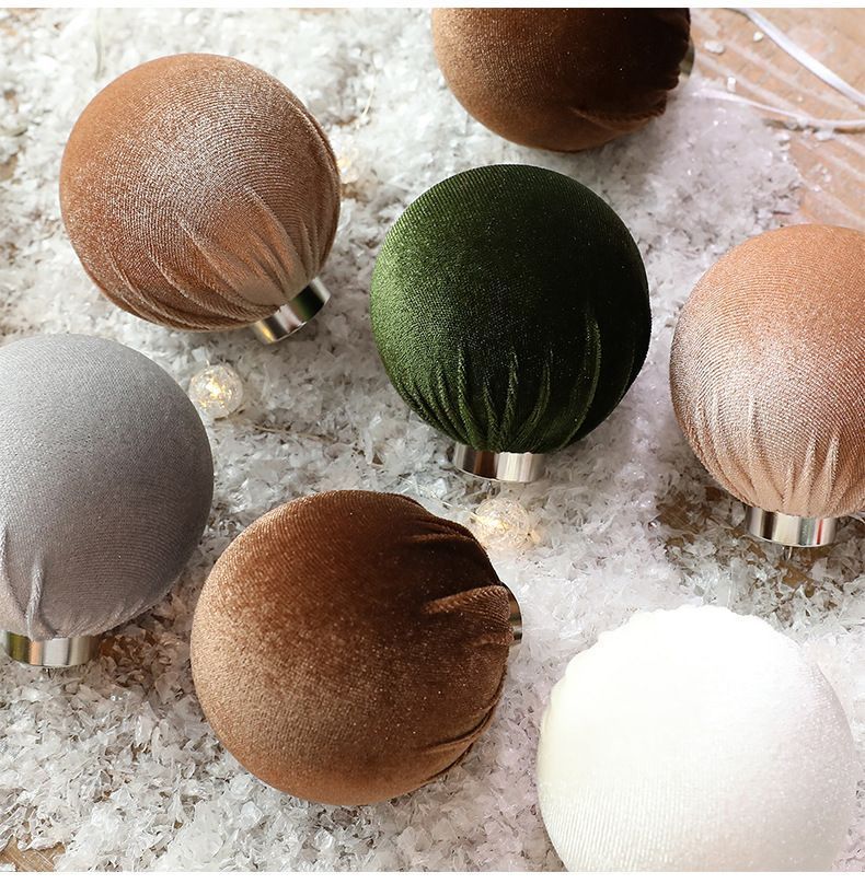 Velvet Fabric Wrapped Christmas Bauble Set, Red Green White Mix Xmas Tree Hanging Decor, 6cm