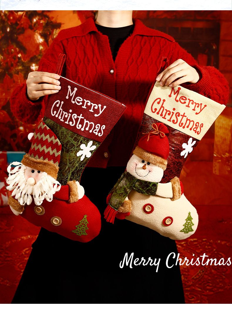 Christmas Plush Decorative Stockings, Exquisite Patchwork Craft, Fill Them with Fairy Tales and Surprise Gifts (Button Reindeer)