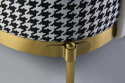 Closeup of Paris 2 Seater Couch Footer